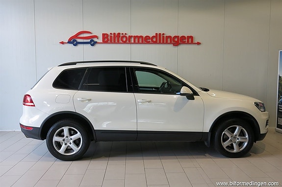 Volkswagen Touareg 2 of 16