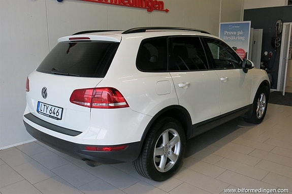 Volkswagen Touareg 4 of 16
