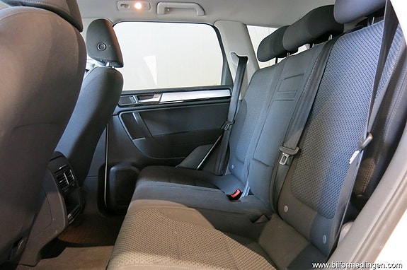 Volkswagen Touareg 11 of 16