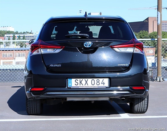 Toyota Auris 18 of 18