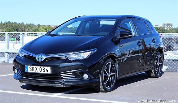 Toyota Auris 17 of 18
