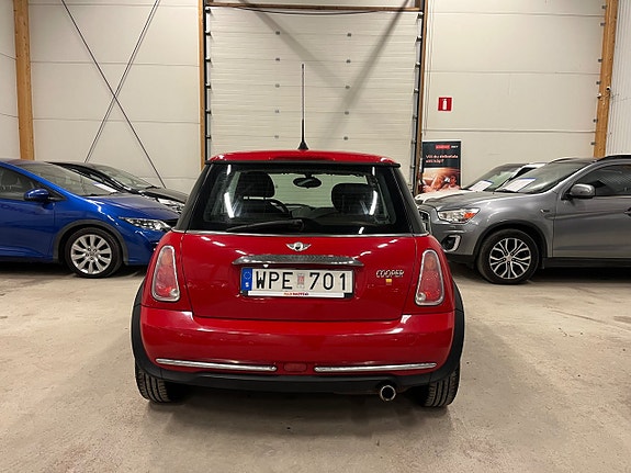 MINI Cooper 5 of 16