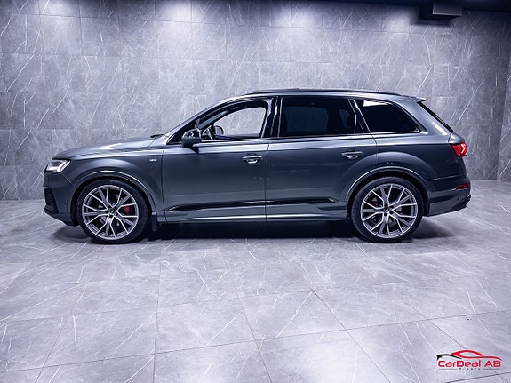 Audi Q7 4 of 30