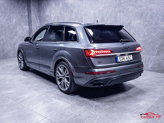 Audi Q7 5 of 30