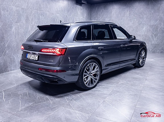 Audi Q7 7 of 30