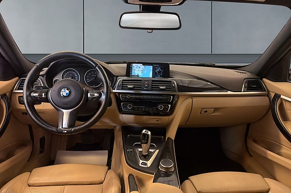 BMW 330e 2 of 11