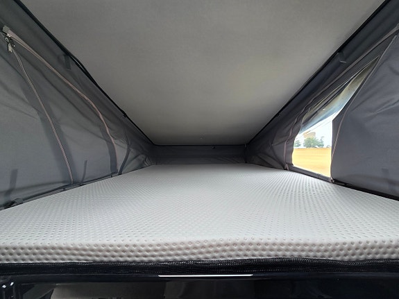 Hymer Redwood 600 Explorer 6 of 14