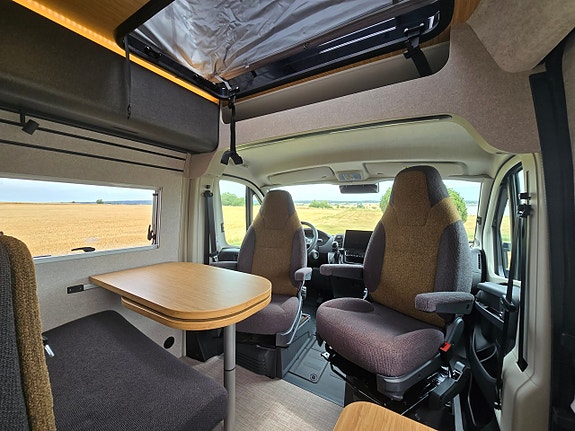 Hymer Redwood 600 Explorer 3 of 14
