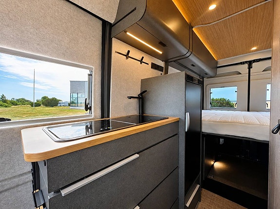 Hymer Redwood 600 Explorer 7 of 14