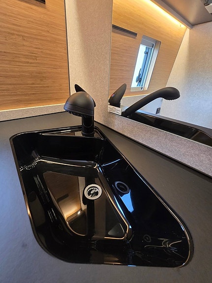 Hymer Redwood 600 Explorer 13 of 14