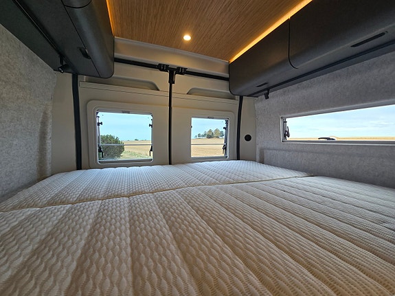 Hymer Redwood 600 Explorer 5 of 14