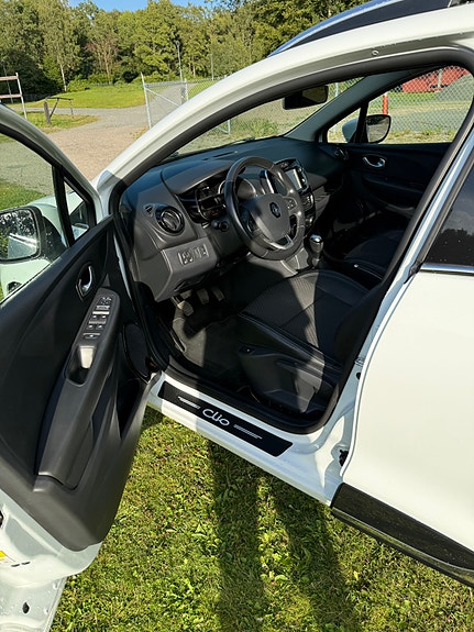 Renault Clio 5 of 6