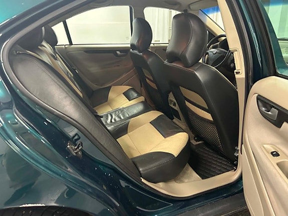 Volvo S60 11 of 22