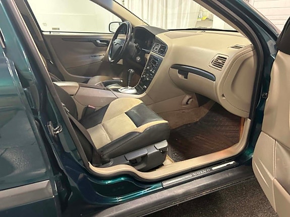 Volvo S60 7 of 22