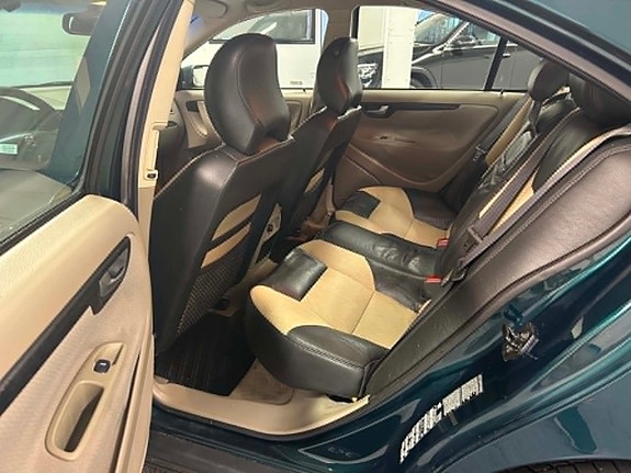 Volvo S60 12 of 22