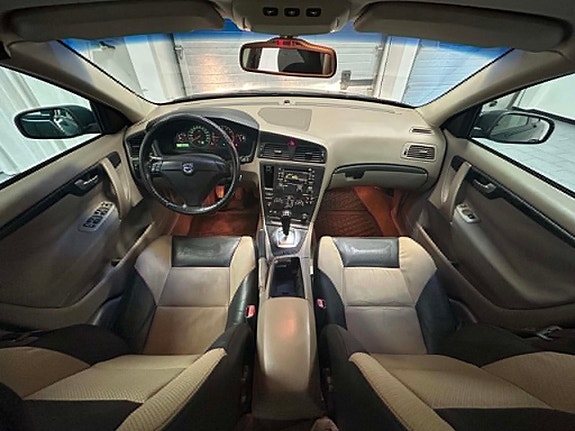 Volvo S60 10 of 22