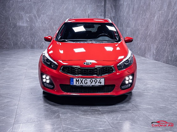 Kia Ceed 2 of 28