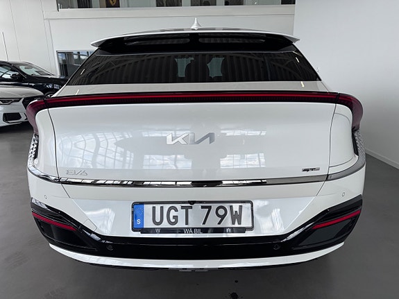Kia EV6 4 of 25