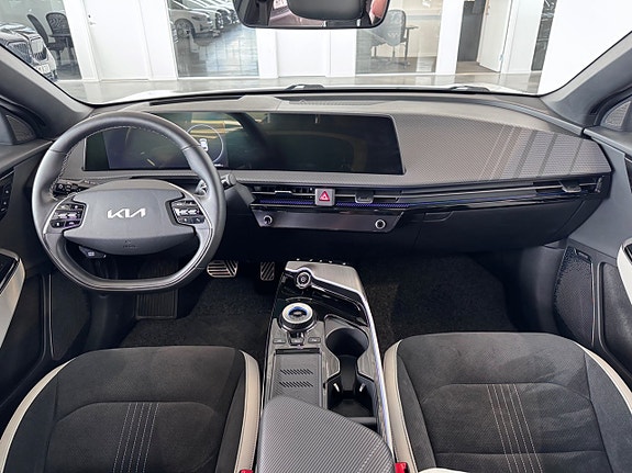 Kia EV6 12 of 25