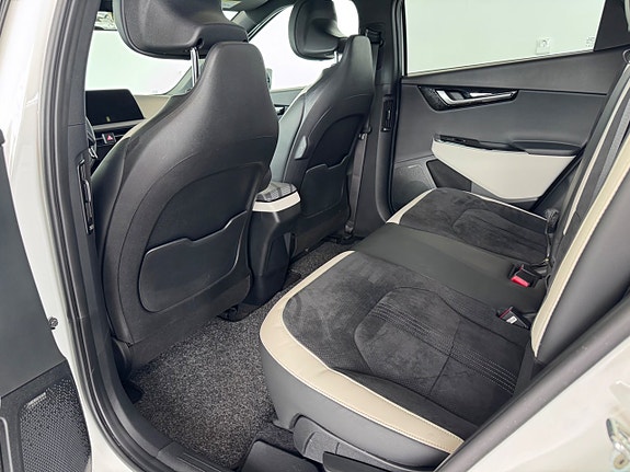 Kia EV6 11 of 25