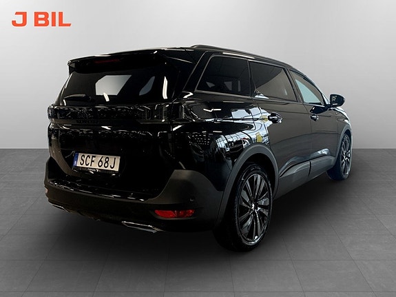 Peugeot 5008 3 of 17