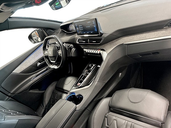 Peugeot 5008 13 of 17