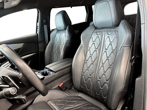 Peugeot 5008 4 of 17