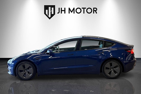 Tesla Model 3 2 of 21