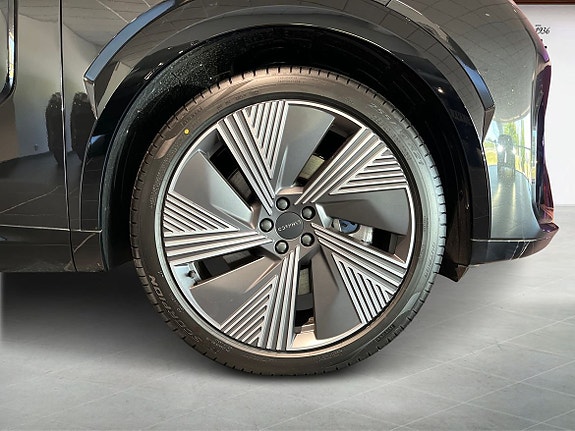 Lynk & Co 08 9 of 14