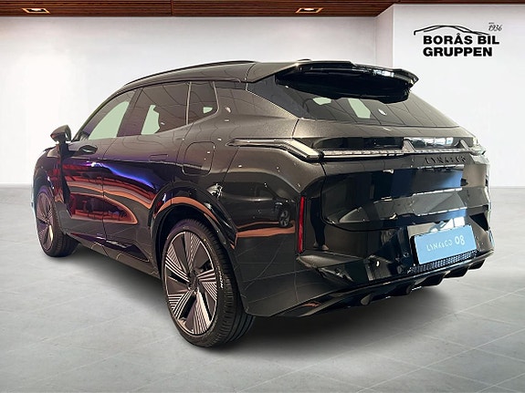 Lynk & Co 08 2 of 14
