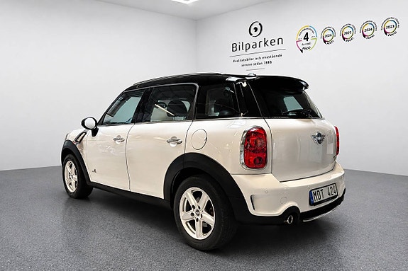 MINI Countryman Cooper SD 3 of 16