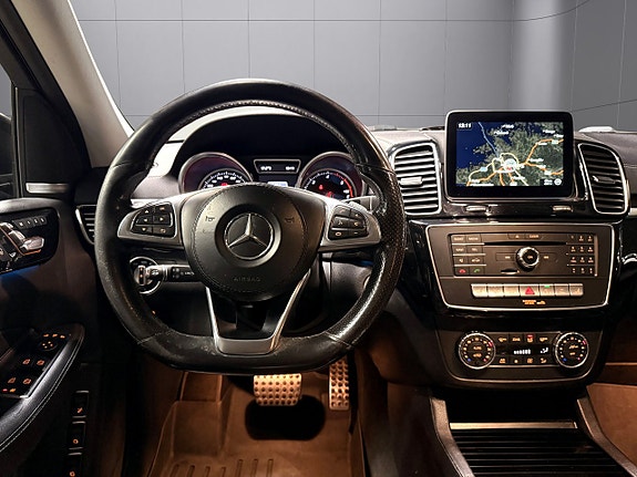 Mercedes-Benz GLS350 d 10 of 27