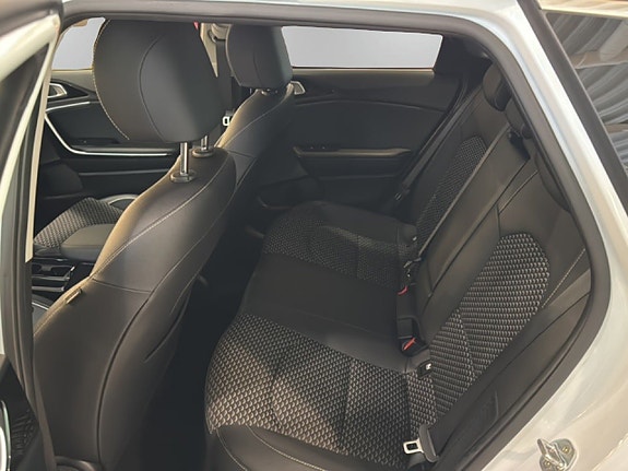Kia Ceed 9 of 21