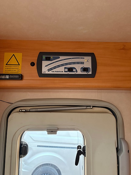 Adria Adria Coral S 680 SP 11 of 23