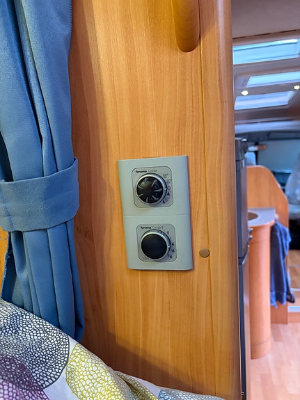 Adria Adria Coral S 680 SP 19 of 23