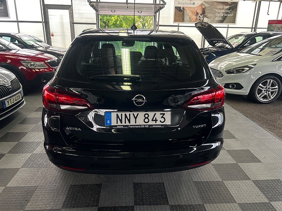 Opel Astra 8 of 19