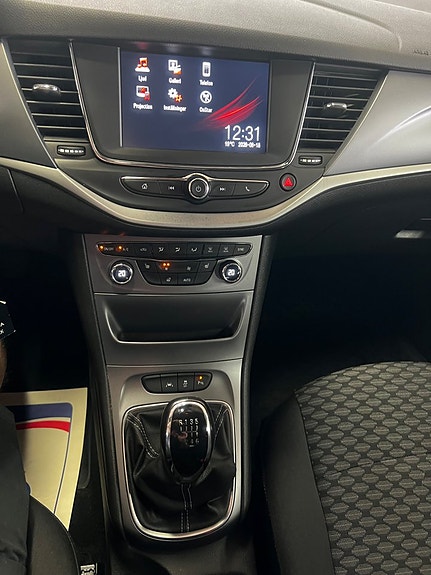 Opel Astra 16 of 19