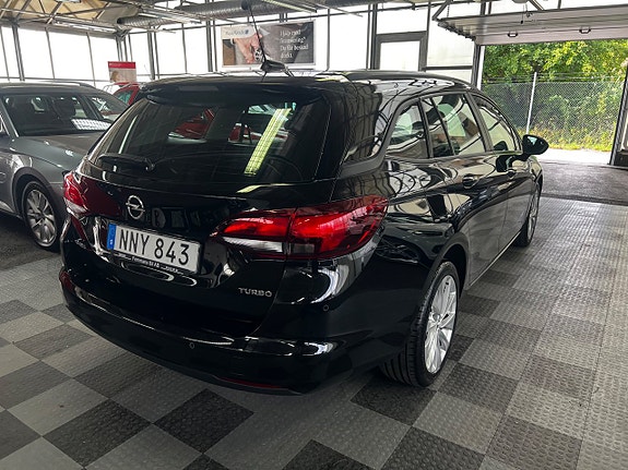 Opel Astra 4 of 19