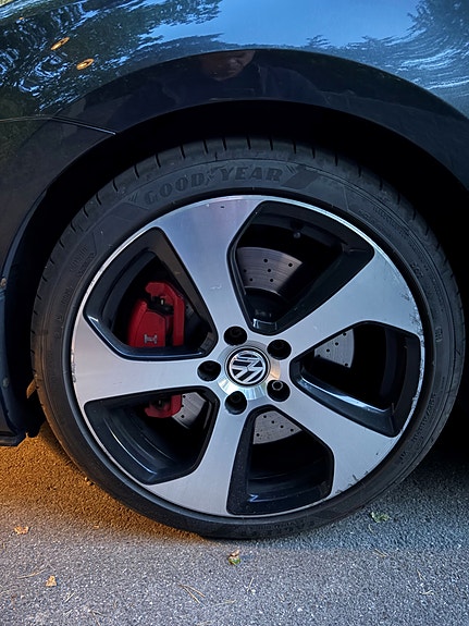 Volkswagen Golf VII 14 of 18