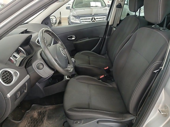Renault Clio 10 of 20