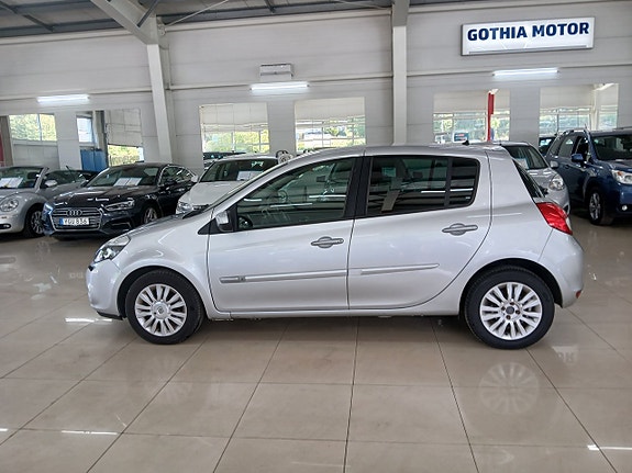 Renault Clio 8 of 20