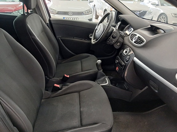 Renault Clio 13 of 20
