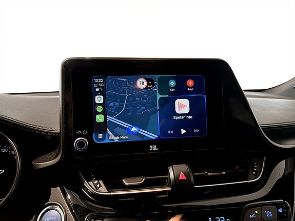 Toyota C-HR 10 of 16