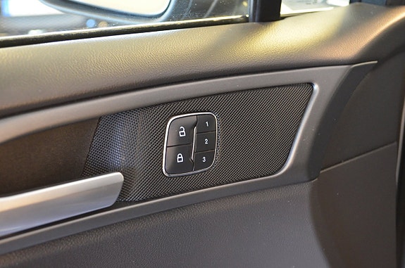 Ford Mondeo 15 of 27