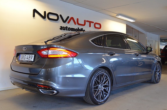Ford Mondeo 25 of 27