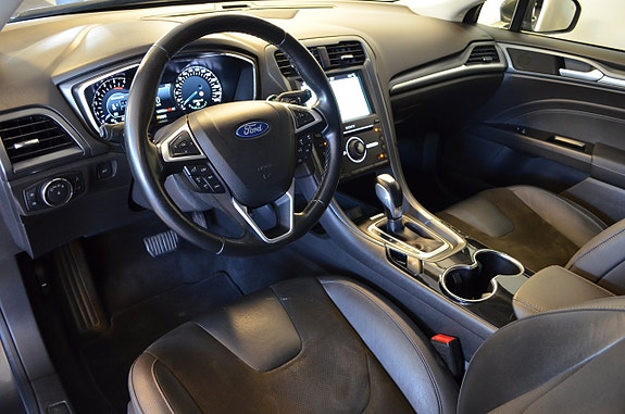 Ford Mondeo 3 of 27