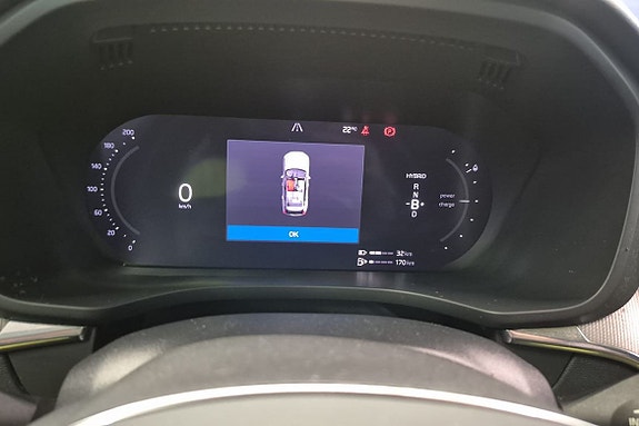 Volvo XC60 14 of 23