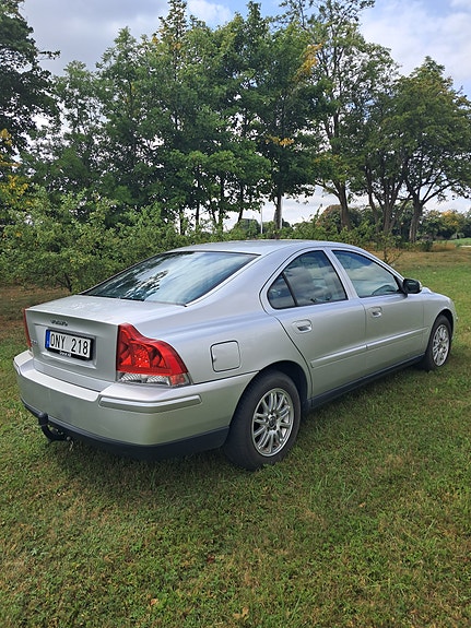 Volvo S60 3 of 9