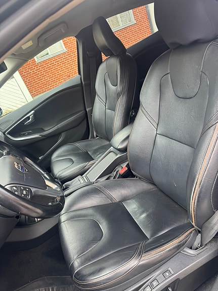 Volvo V40 Cross Country 5 of 5