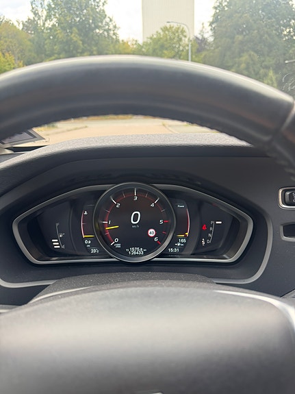 Volvo V40 Cross Country 4 of 5